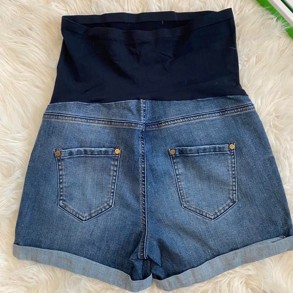 2/$14 MATERNITY denim shorts bundle - Picture 4 of 4